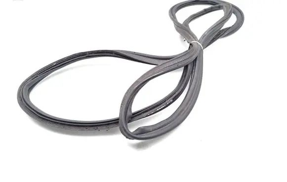 Seat Leon (5F) Trunk rubber seal (body) 
