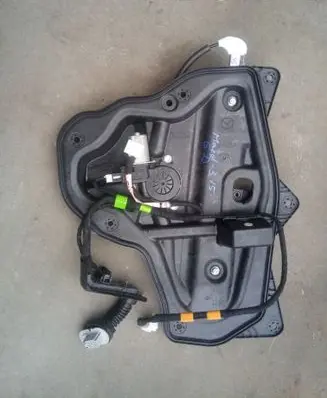Mazda 3 II Rear door window regulator with motor BHN97297X