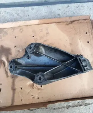 BMW X5 E70 Engine mounting bracket 67871110 A1SE9C03