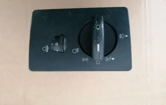 Ford Focus Light switch 7M5T13A024EA