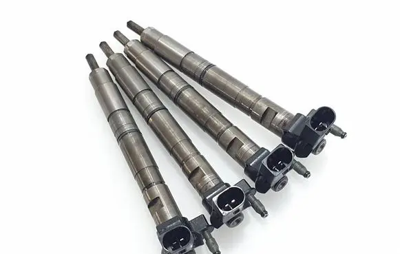 Audi A3 S3 8P Fuel injector 03L130277 0445116030