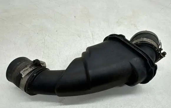 Volvo XC70 Intercooler hose/pipe 30778734