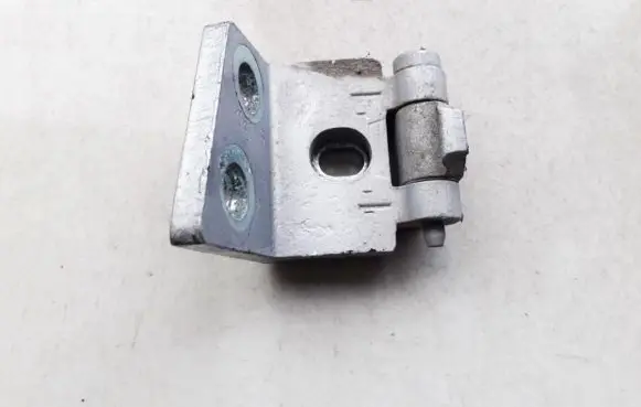 Citroen Xsara Front door upper hinge