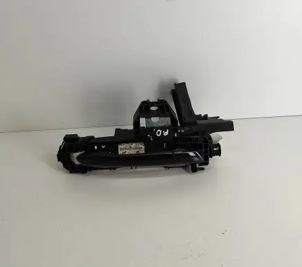 Mercedes-Benz CLA C117 X117 W117 Front door exterior handle A2047601634 A2047602434