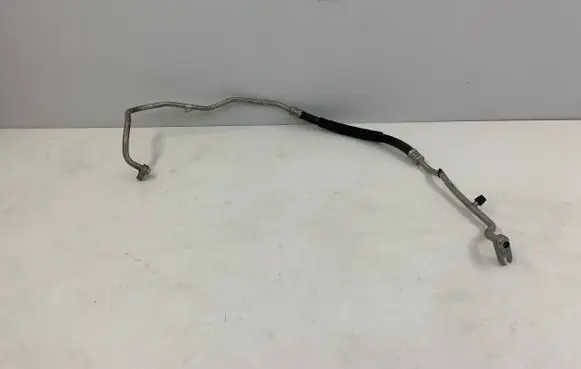 Jeep Grand Cherokee (WK) Air conditioning (A/C) pipe/hose