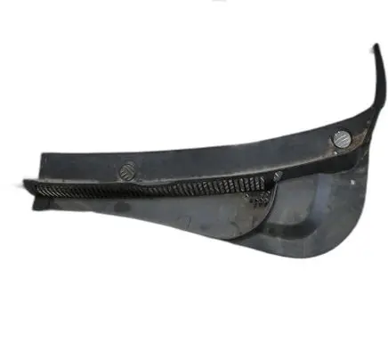 Volkswagen Polo VI Wiper trim