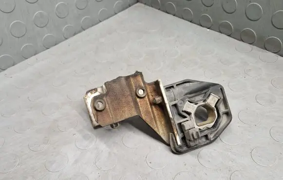 BMW 1 F20 F21 Radiator mount bracket 8620733
