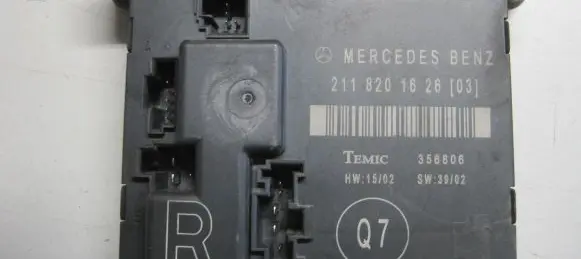 Mercedes-Benz E W211 Door control unit/module A2118201626