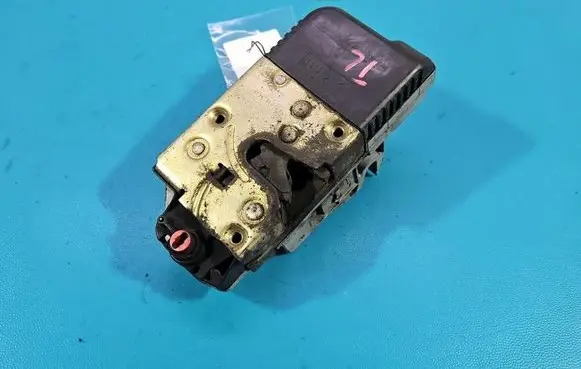 Peugeot 206 Rear door lock IMPRK1609878