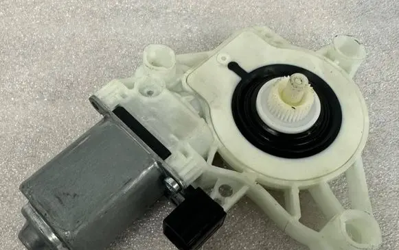 Audi A5 Front door window regulator with motor 3QD959802E