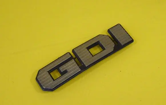 Mitsubishi Carisma Manufacturers badge/model letters 