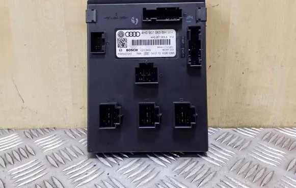 Audi A6 C7 Comfort/convenience module 4H0907063BH 4H0907063A