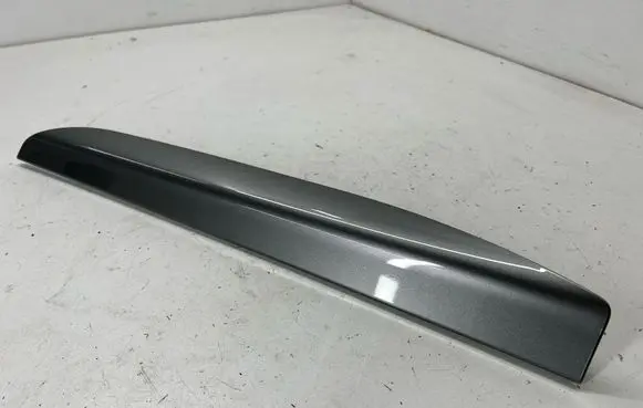 Ford Edge II Dashboard glove box trim EM2BR044D84AAW