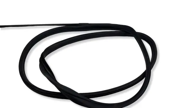 Fiat 500 Abarth Front door rubber seal 72324