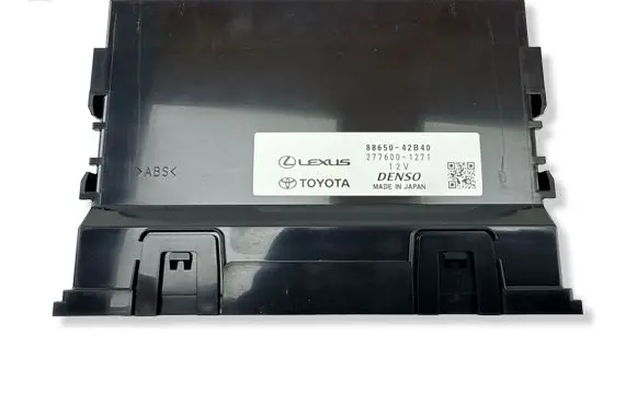 Toyota bZ4X Air conditioning/heating control unit 8865042B40