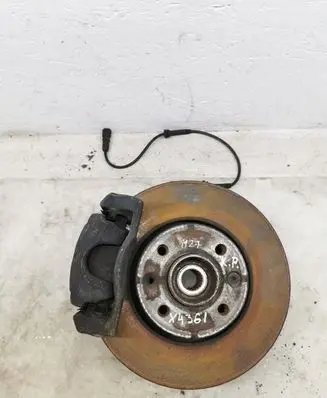 Renault Captur Front wheel hub spindle knuckle