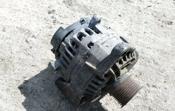 Mercedes-Benz Sprinter W901 W902 W903 W904 Generator/alternator
