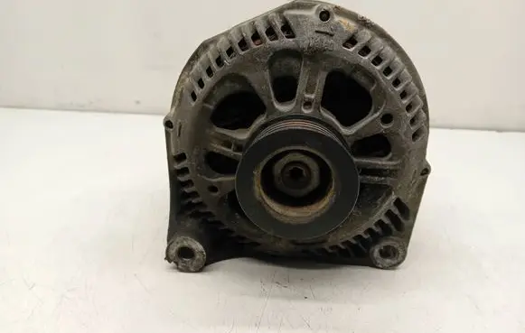 BMW 5 E39 Generator/alternator 7792092 2542812A 703025635