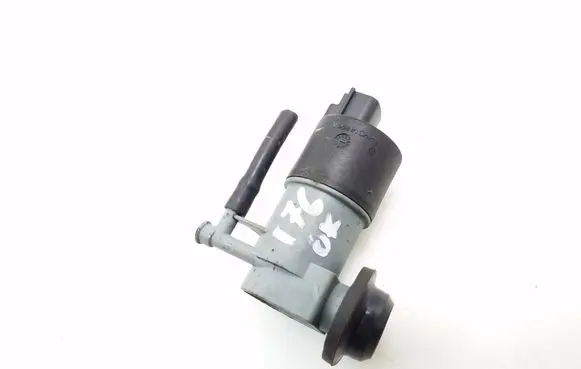 Toyota Yaris Windscreen/windshield washer pump 853300D120