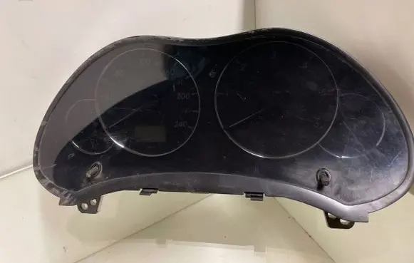 Toyota Avensis T250 Speedometer (instrument cluster) 8380005851 MB2574305630