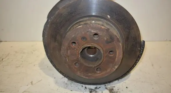 Rear wheel hub