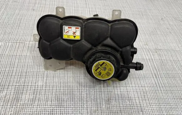 Jaguar F-Pace Coolant expansion tank/reservoir FPACE
