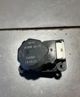 Mercedes-Benz S W220 Air flap motor/actuator 91508UA12 EAM501 130302