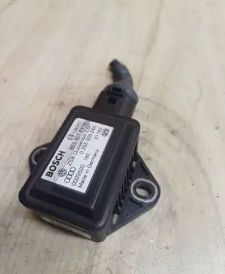 Volkswagen PASSAT B5.5 ESP acceleration yaw rate sensor 8E0907637A 0265005245 0009500