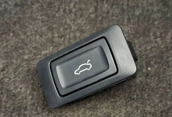 Audi Q7 4M Tailgate/boot open switch button 4G0959831C