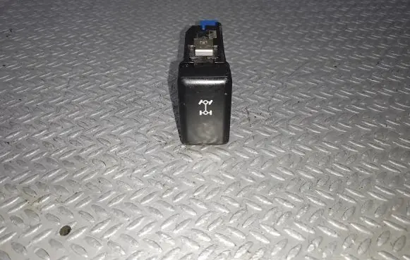 Opel Frontera B Differential lock switch M16334