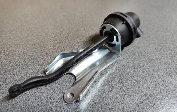 Mercedes-Benz A W176 Vacuum valve 6511410369