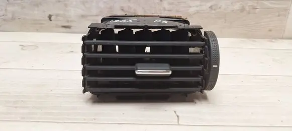 Toyota Avensis T250 Dash center air vent grill 