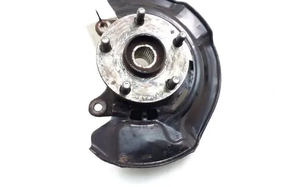Toyota Verso Front wheel hub