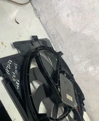 BMW 1 F20 F21 Radiator cooling fan shroud 8641947