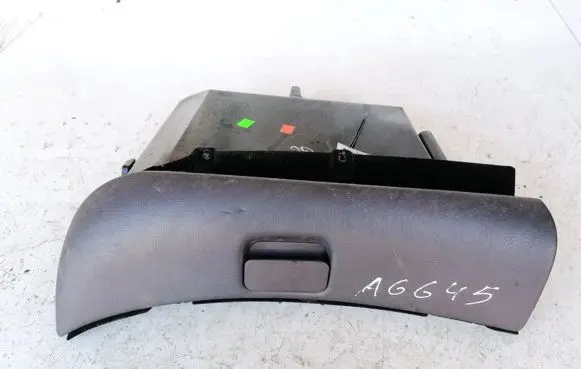 Mercedes-Benz A W168 Glove box