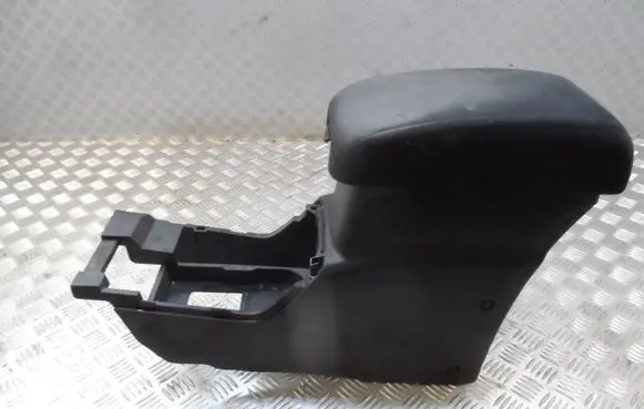 Citroen C-Crosser Armrest