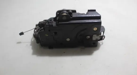 Seat Toledo II (1M) Front door lock