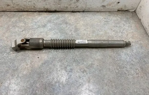 BMW i3 Steering column universal joint 6864555