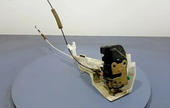 Chrysler Pacifica Front door lock