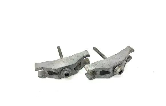 Volkswagen Transporter - Caravelle T5 Fuel Injector clamp holder 03L216