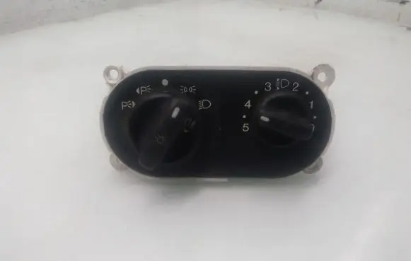 Ford Mondeo MK I Light switch 93BB13K196AC