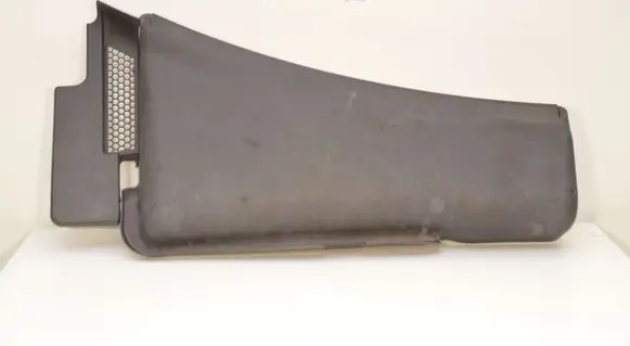 Audi A4 S4 B8 8K Wiper trim 8K1819447