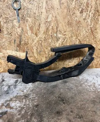 Mercedes-Benz E W211 Accelerator throttle pedal a2113000804