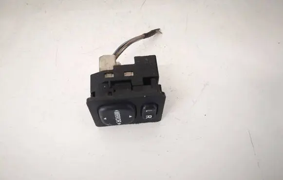 Toyota Yaris Wing mirror switch 183574