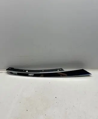 Front bumper splitter molding