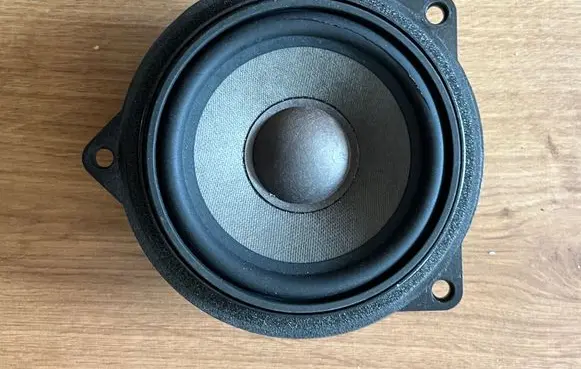BMW 3 E92 E93 Front door speaker 65136945411 6945411