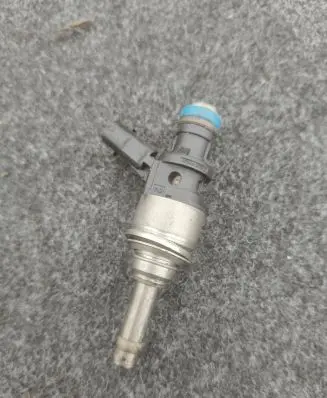Audi A6 S6 C6 4F Fuel injector 06e036g