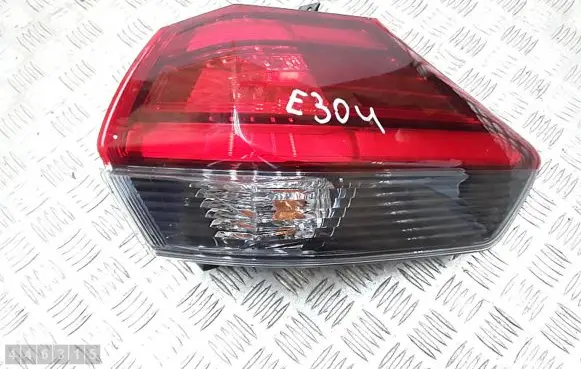 Nissan X-Trail T32 Rear/tail lights 22023746