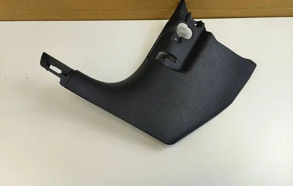 Audi A3 S3 8V Foot area side trim 8V3867271 1785