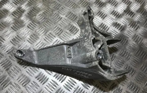 Mini One - Cooper R50 - 53 Engine mounting bracket 2211675622103 141230105